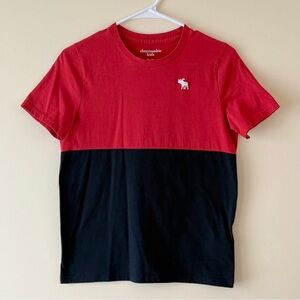 Abercrombie Kids Boys Red and Navy Essential Icon Short Sleeve Tee, Size 13/14
